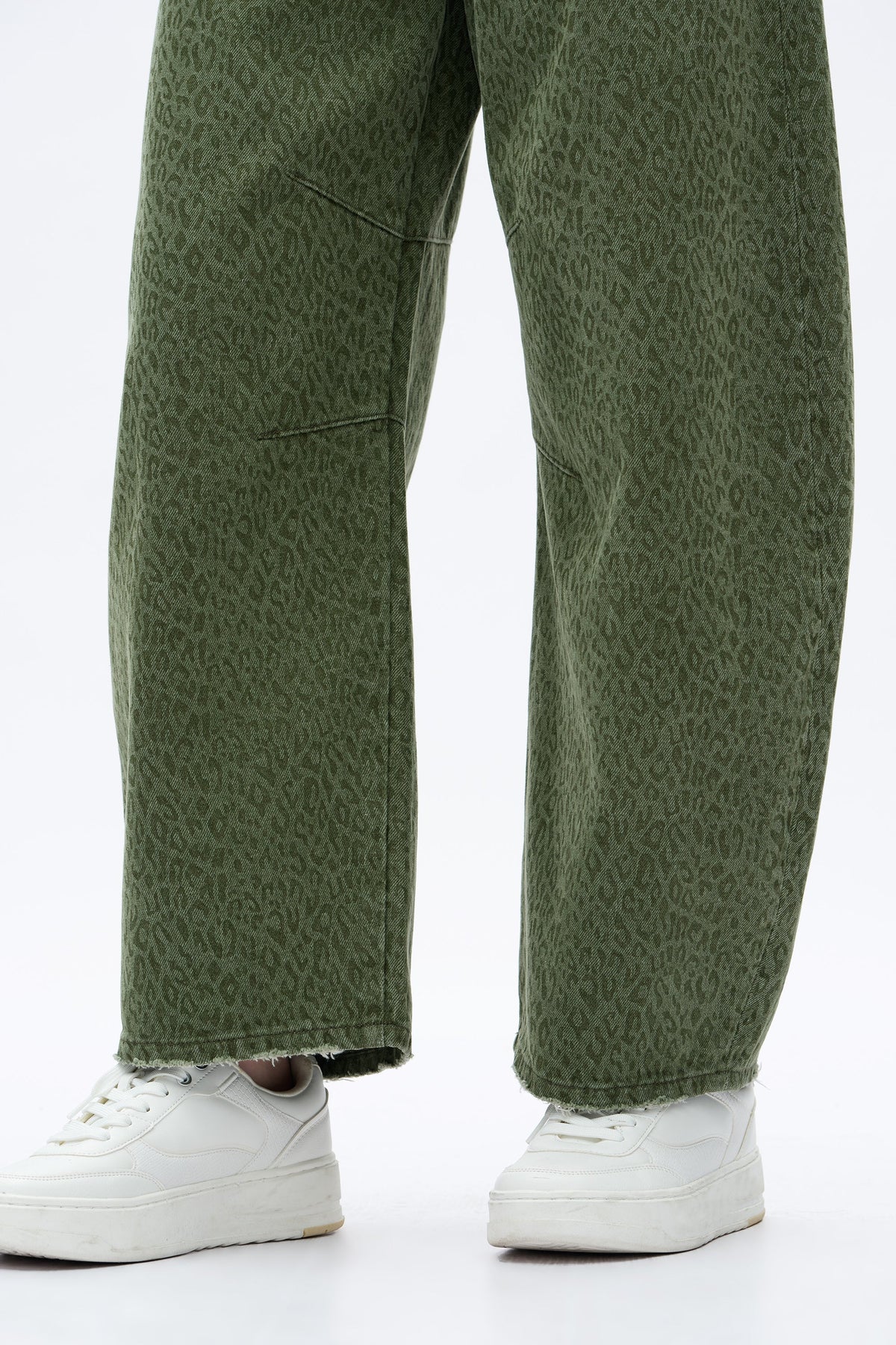 High Rise Leopard Barrel Pant