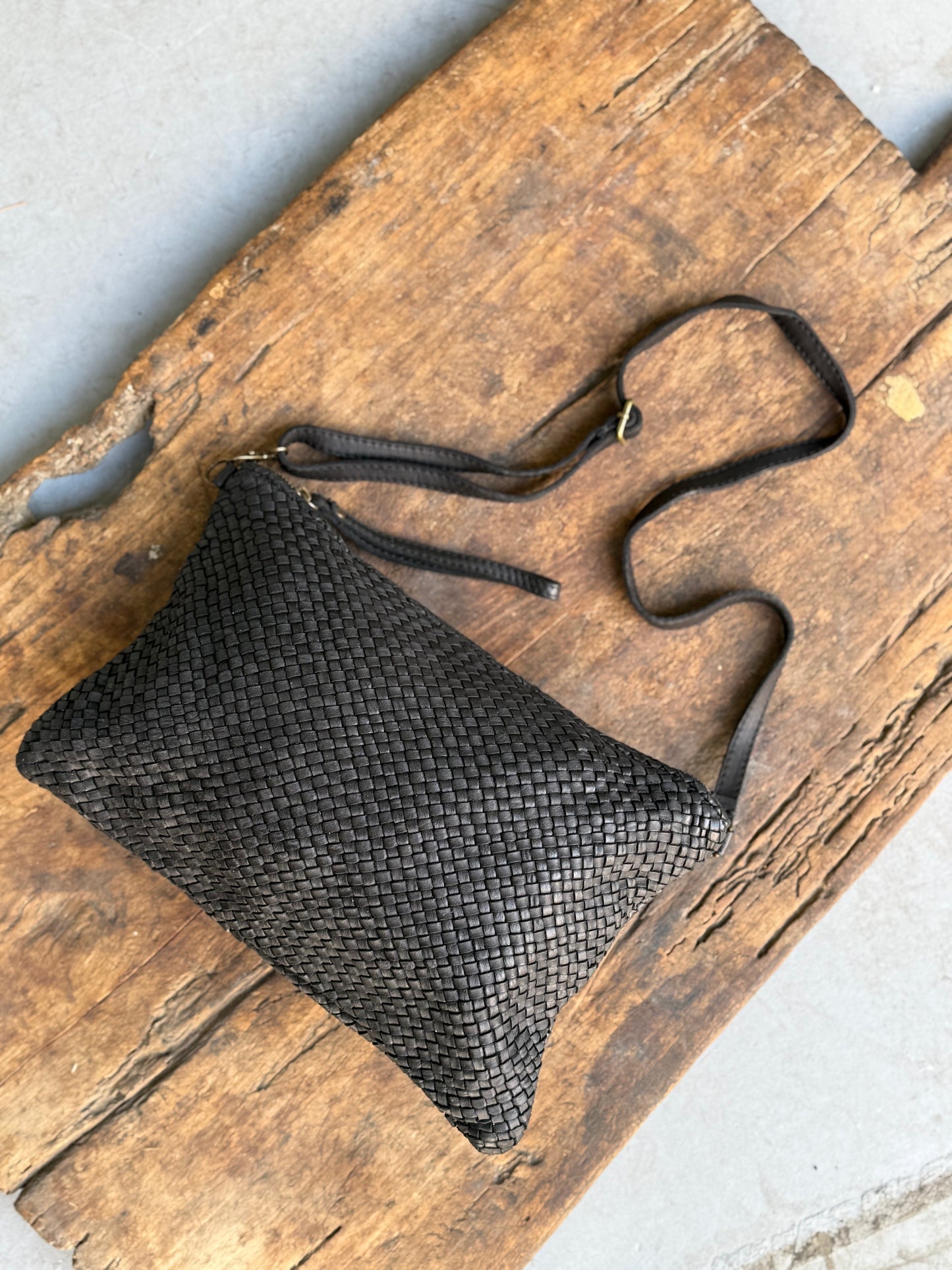 Italian Woven Leather Cluch II