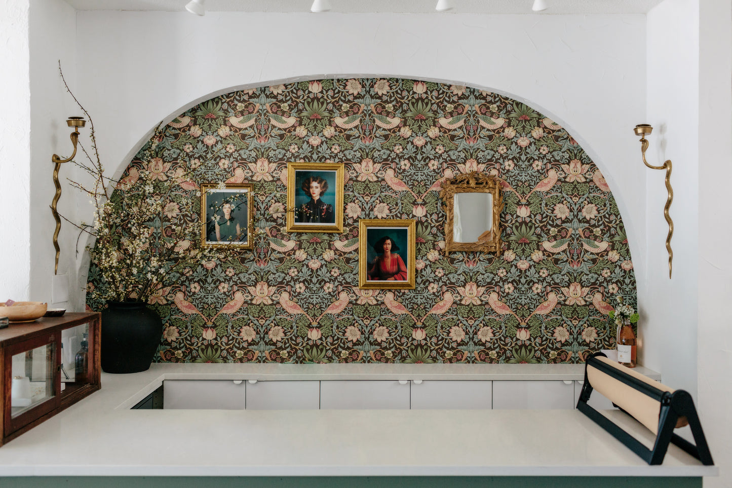 Holiday Sip, Shop and Save