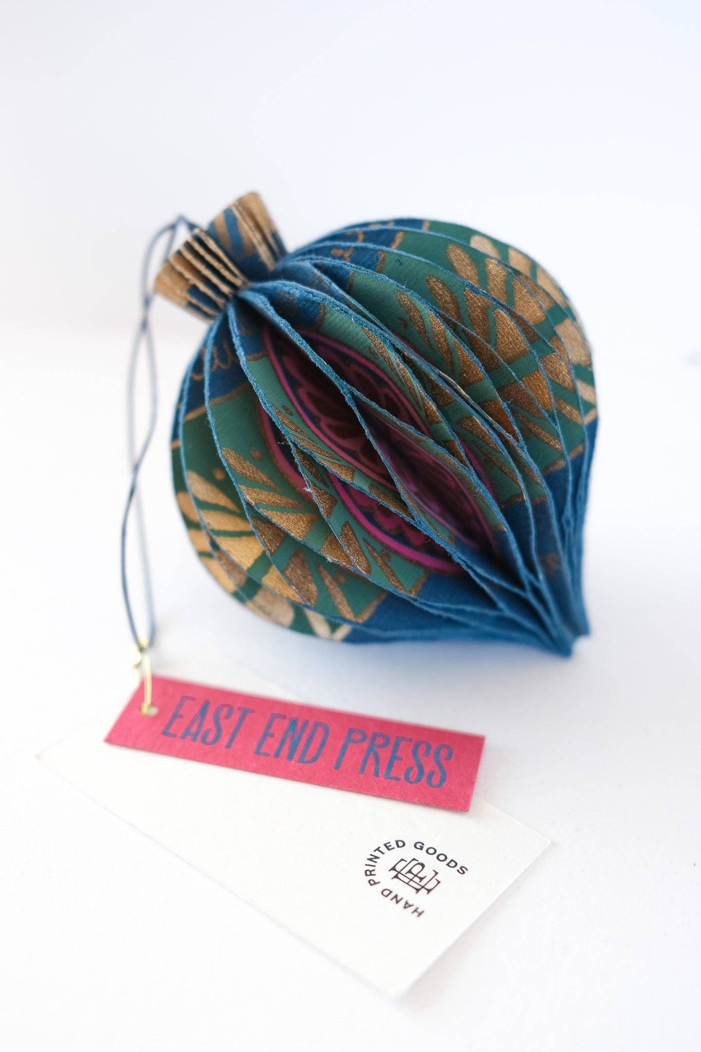 UK/EU: Blue Bauble Honeycomb