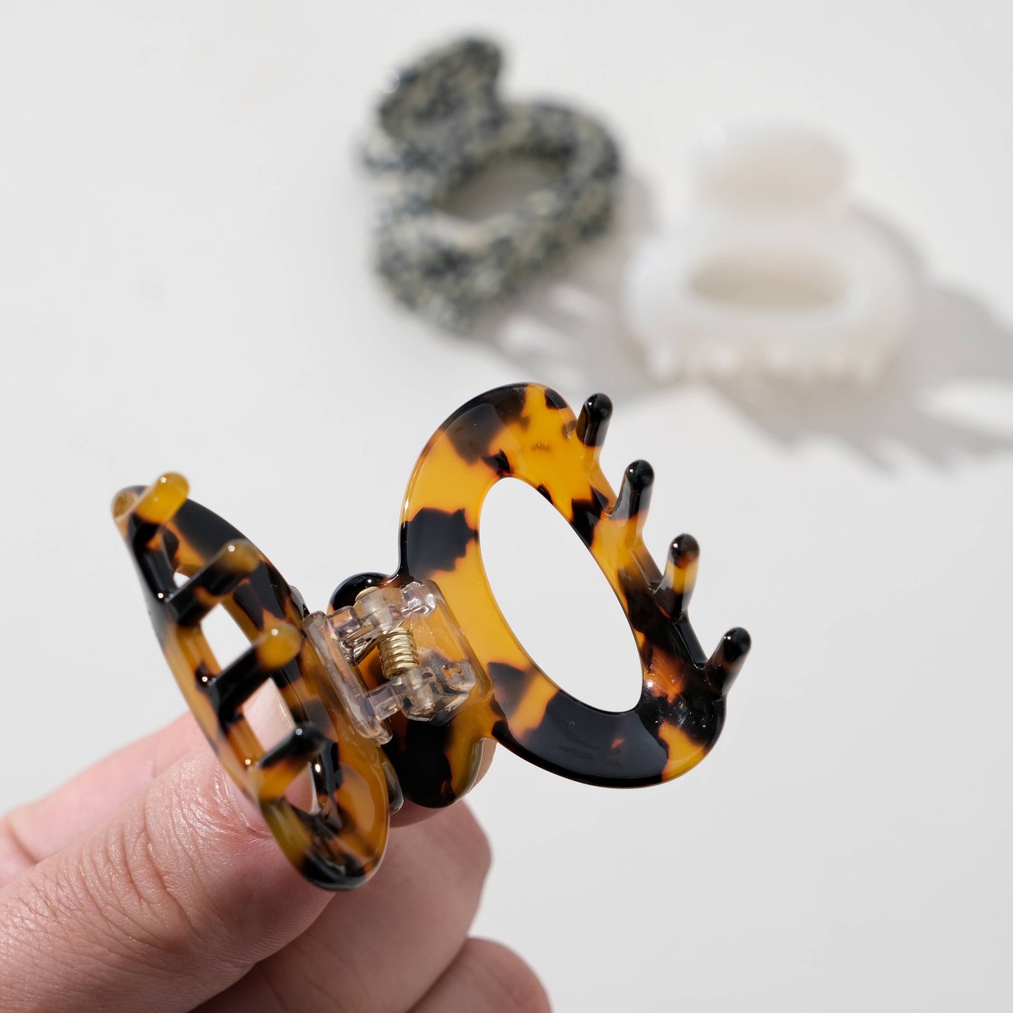 Lucie Core Bubble Claw Clip - Mini
