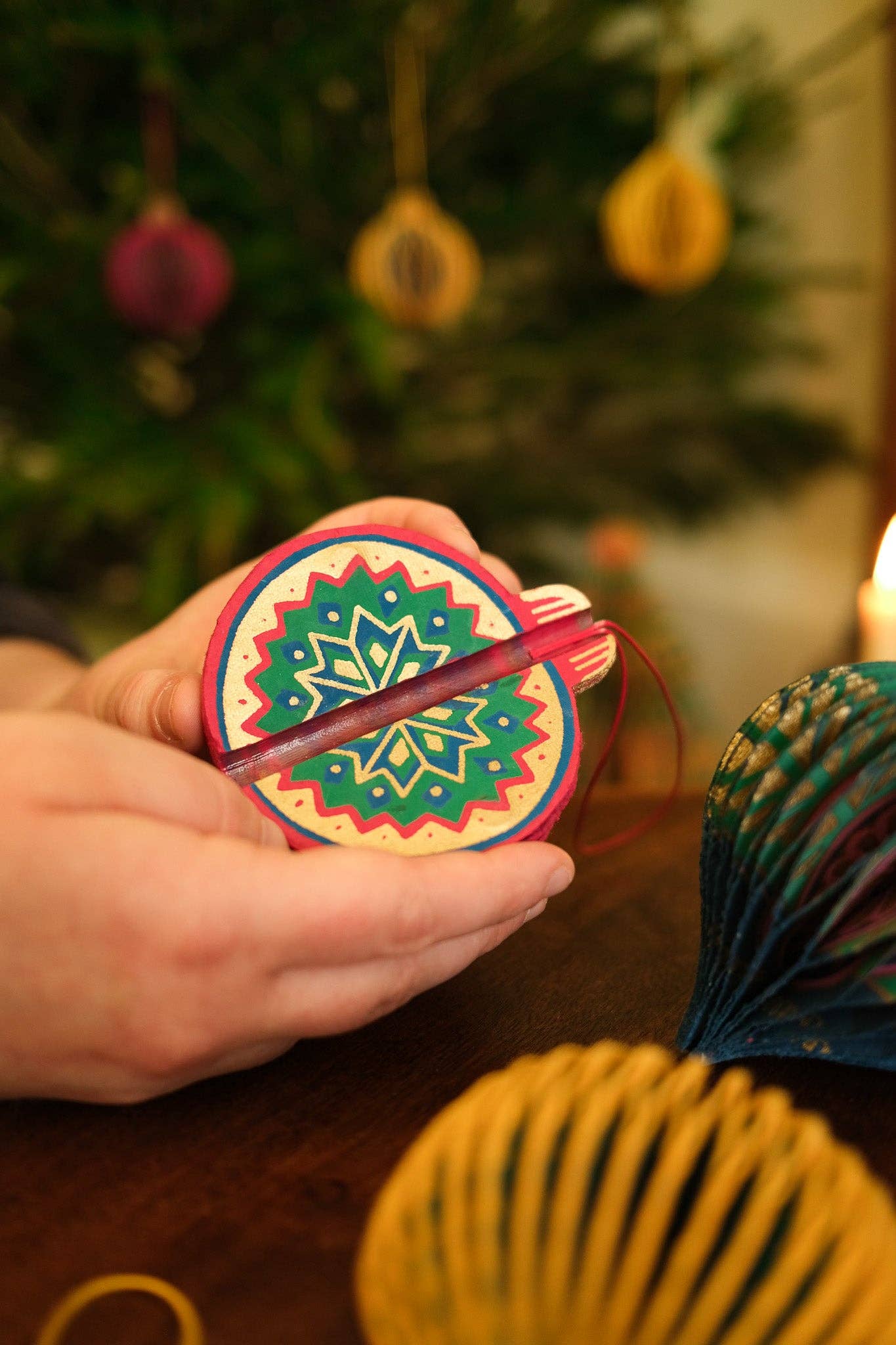 UK/EU: Pink Bauble Honeycomb