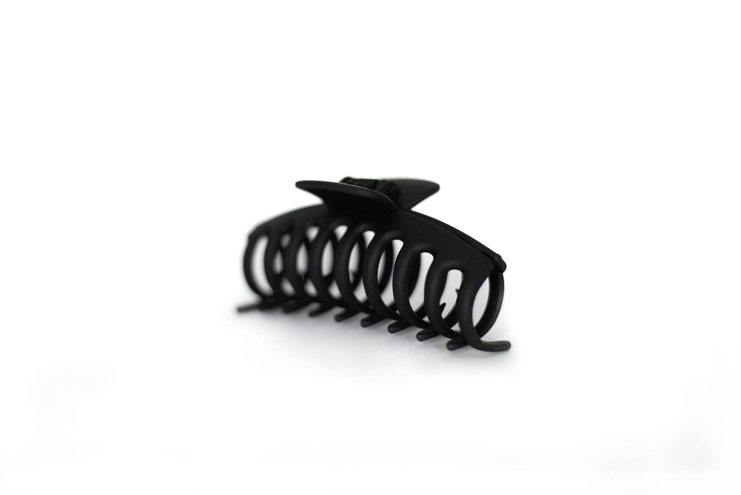 Matte Jumbo Hair Claw
