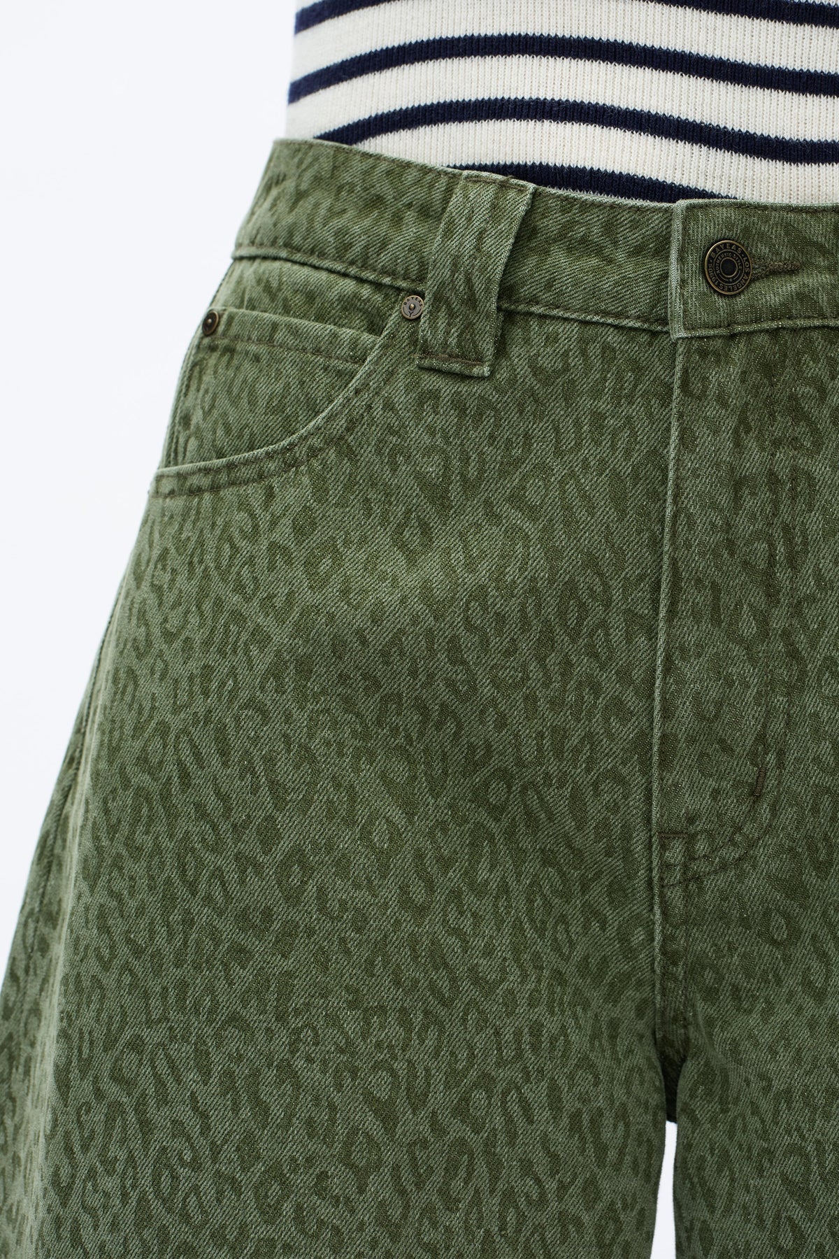 High Rise Leopard Barrel Pant