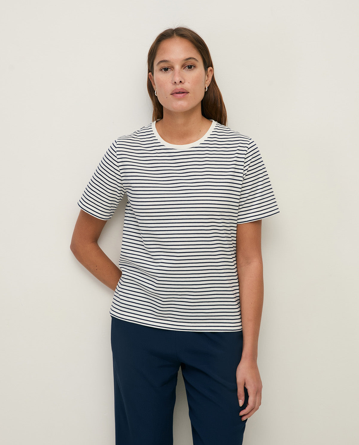 44005 - Striped Basic T-shirt R/Neck