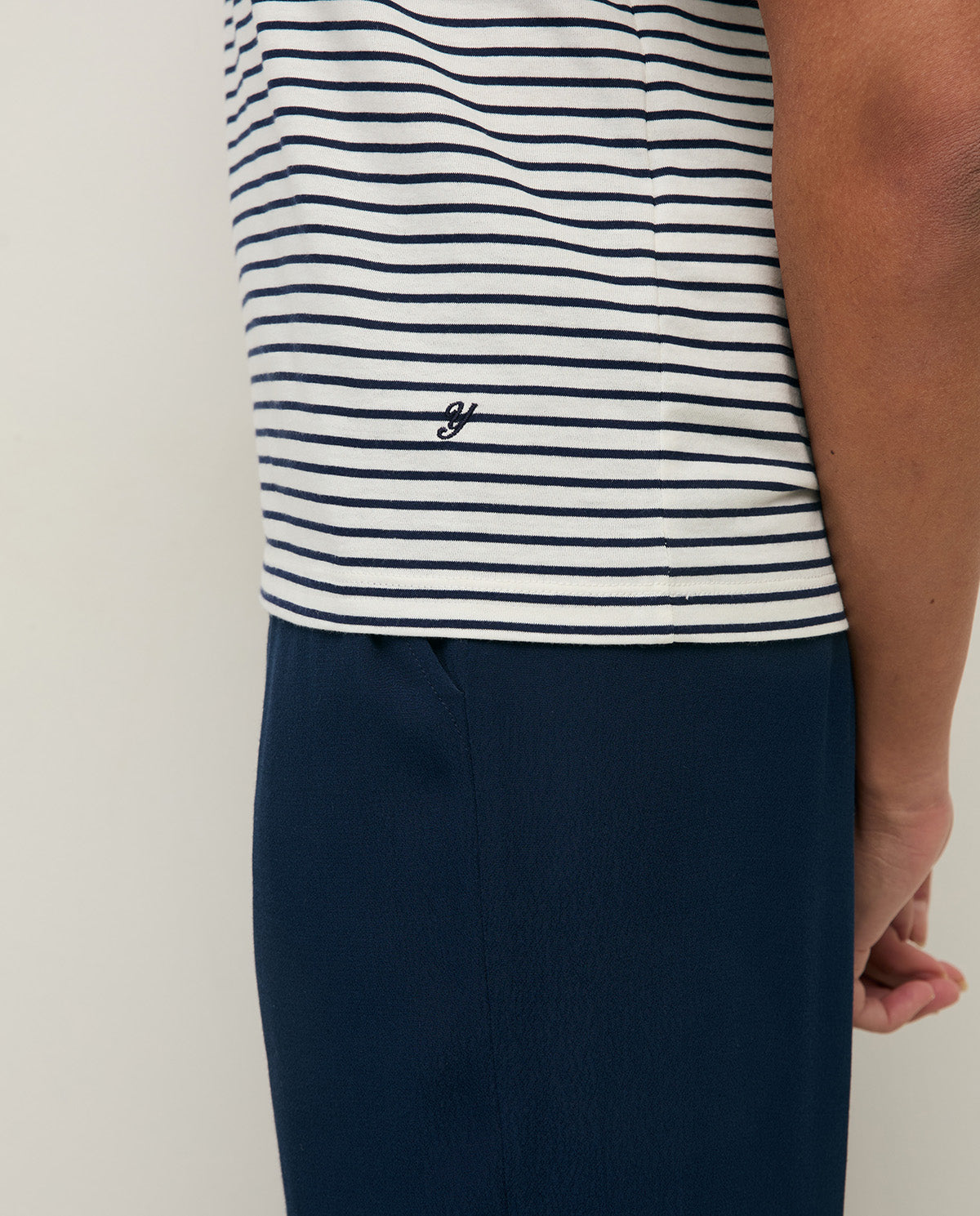 44005 - Striped Basic T-shirt R/Neck