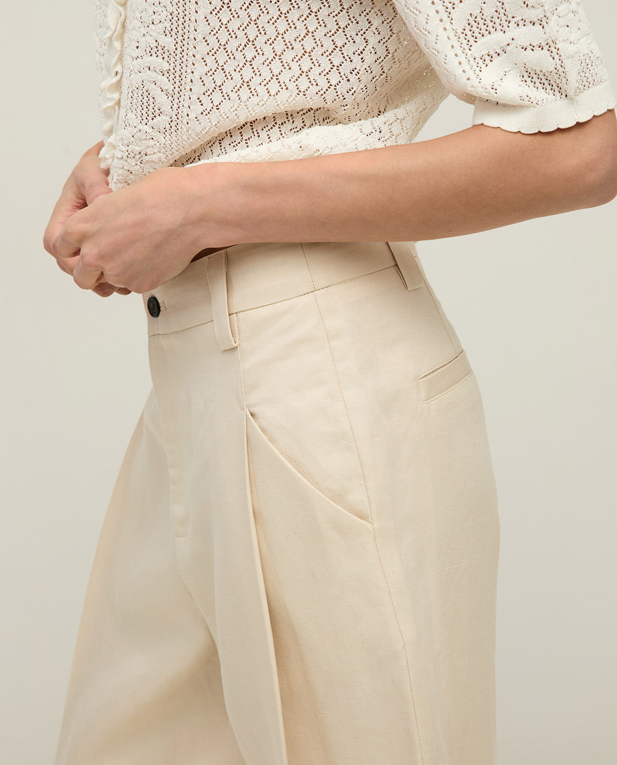 44805 - Linen Blend Bermuda Shorts