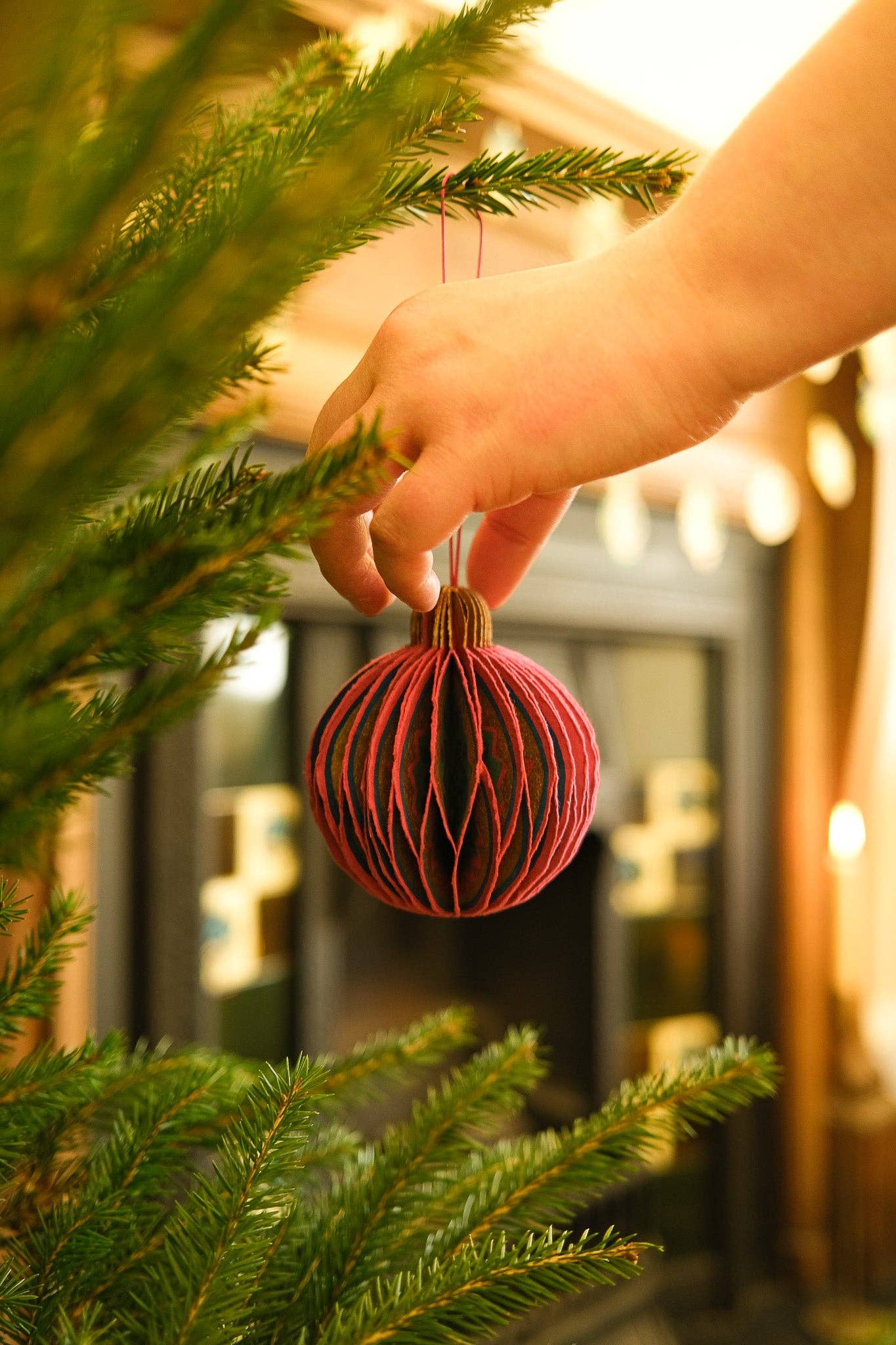 UK/EU: Pink Bauble Honeycomb
