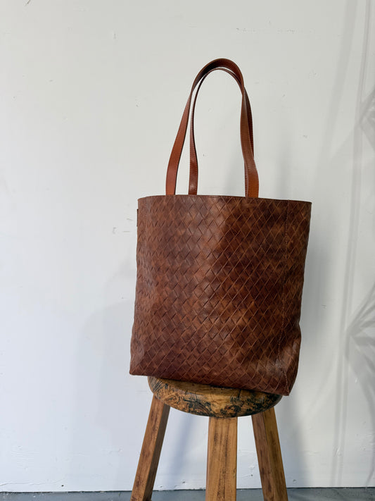 Giovana Tote - Brown Large Weave