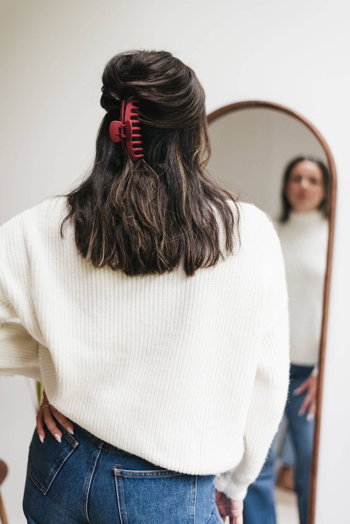 Matte Jumbo Hair Claw