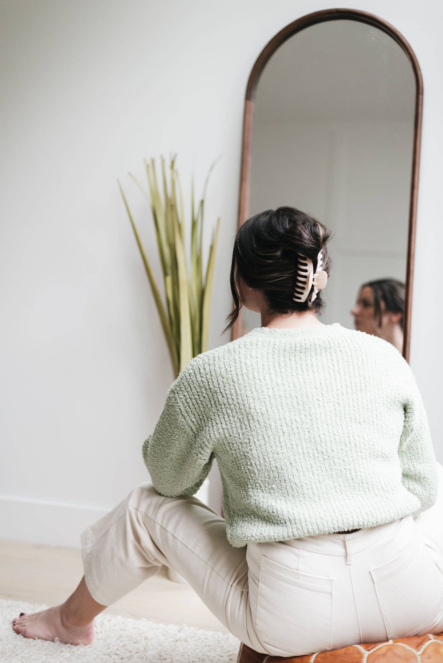 Matte Jumbo Hair Claw