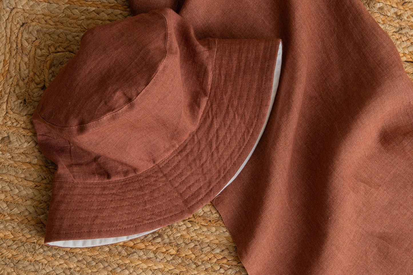 Solid Linen Hat – Lightweight Sun Protection