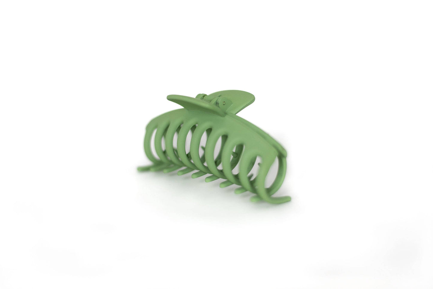Matte Jumbo Hair Claw