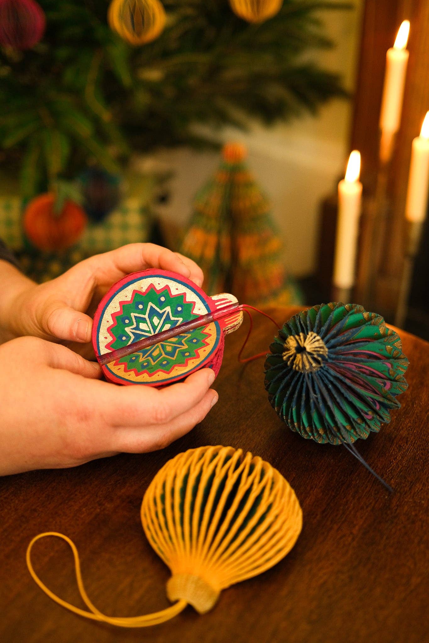 UK/EU: Pink Bauble Honeycomb