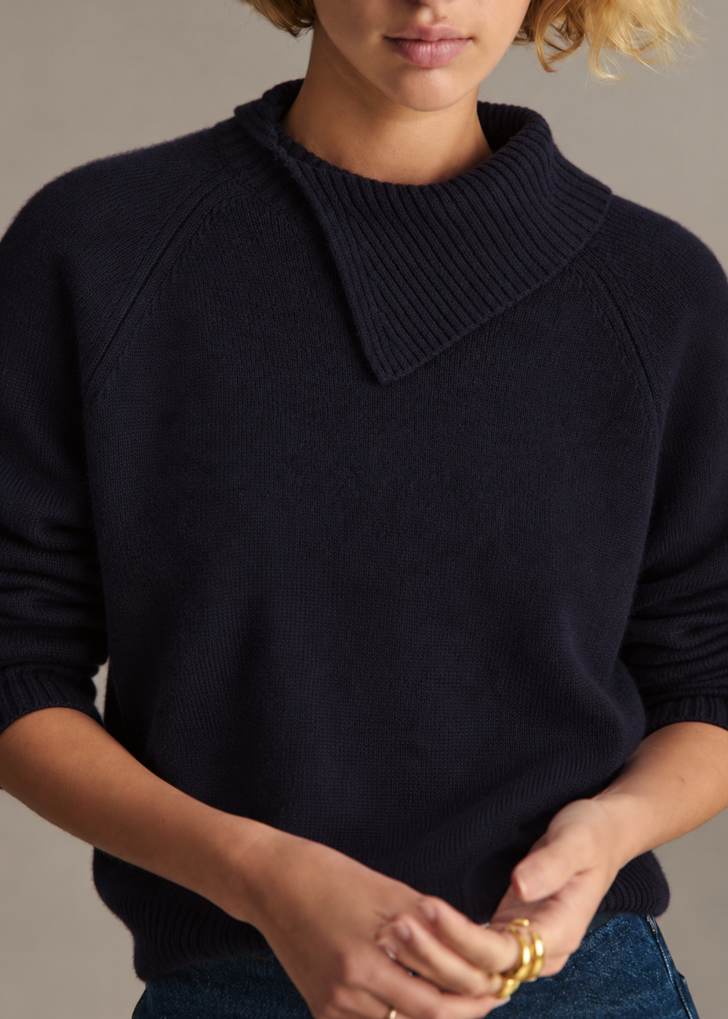 45533-Open Roll Neck Sweater
