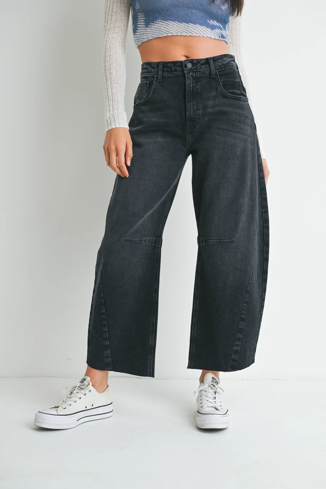 BP473J - Black Barrel Jeans