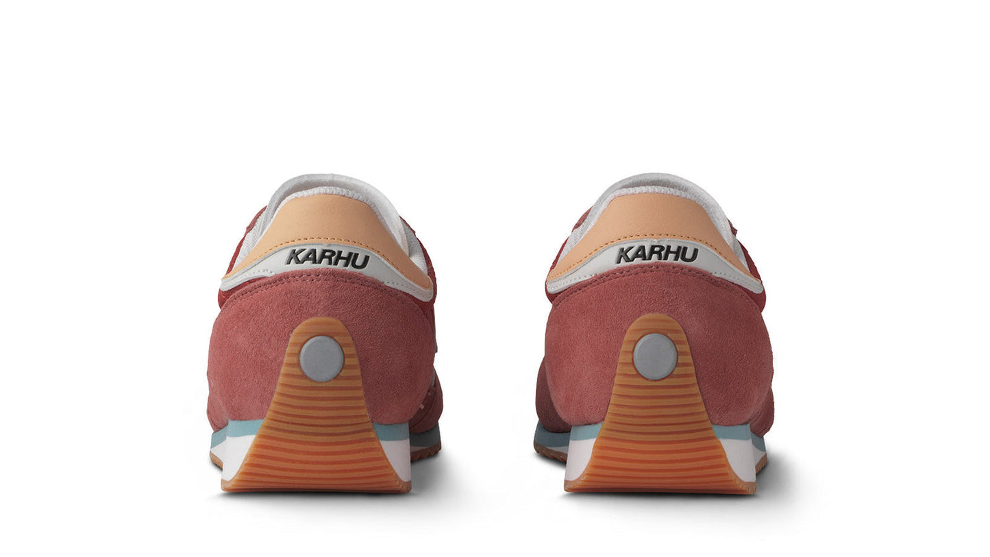 Karhu Mestari Light Mahogany/ Blanc De Blanc