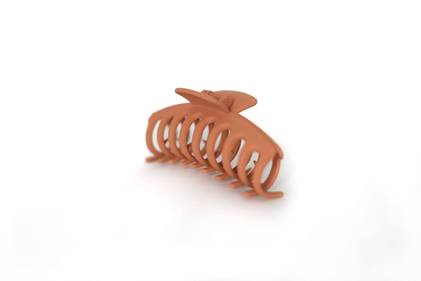 Matte Jumbo Hair Claw