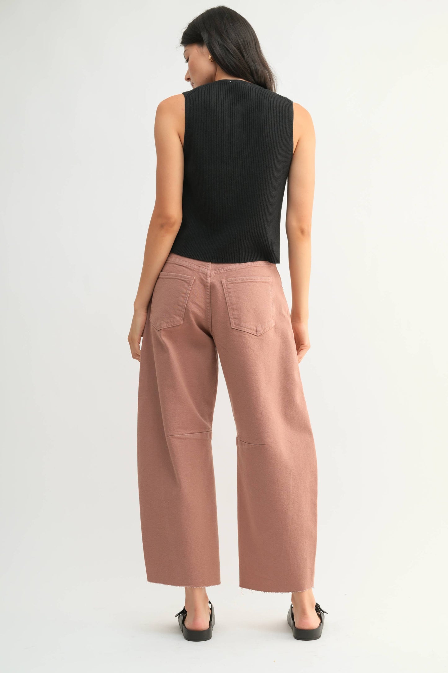 BP473J - CLAY - Barrel Jean w/ Seams